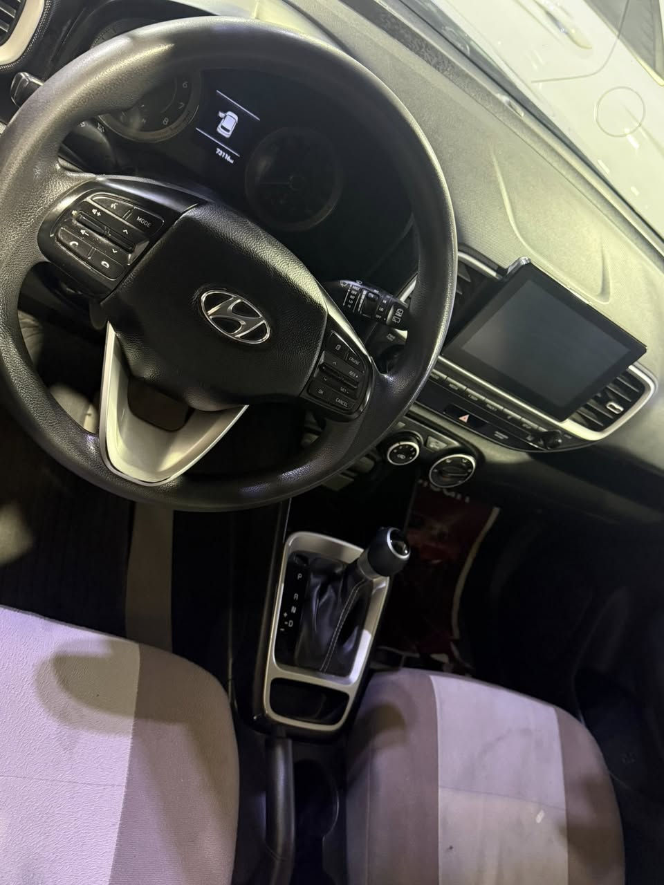 السلام عليكم
هونداي فينو 
2022
رقم اربيل 
حادث فقط بنيد 
تحكمات ستيرن 
شاشه 
كامره 
السعر 122
العنوان دوره شارع 60 
***********
