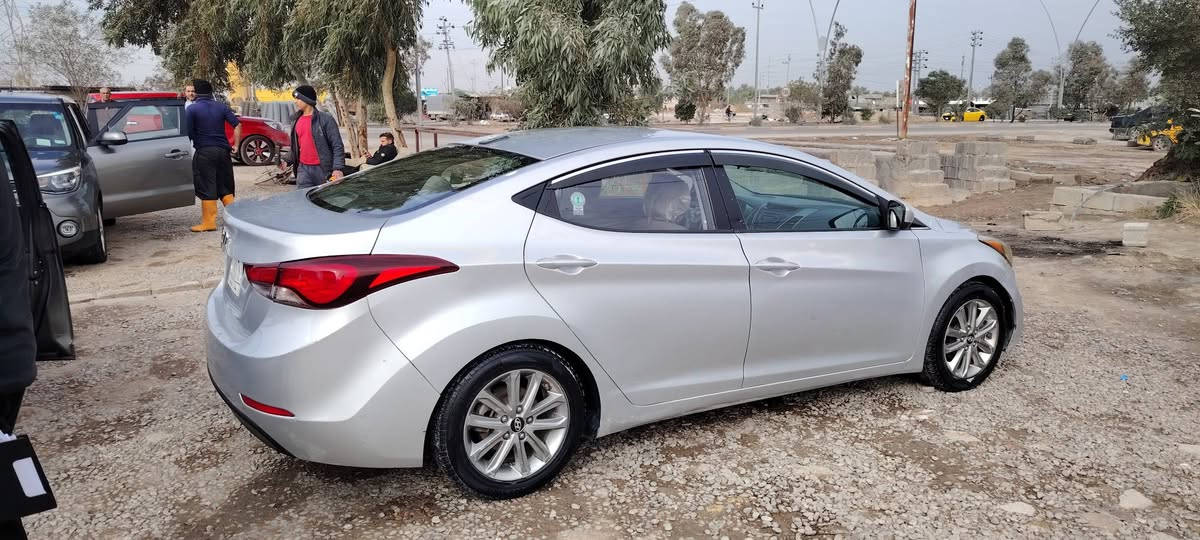 السلام عليكم النترا 2016 أمريكي محرك 1800 دوش رقم نص فول ٤ قطع صبغ كلير بدون دواخل ك
السعر ١١٠ بيها مجال
***********
