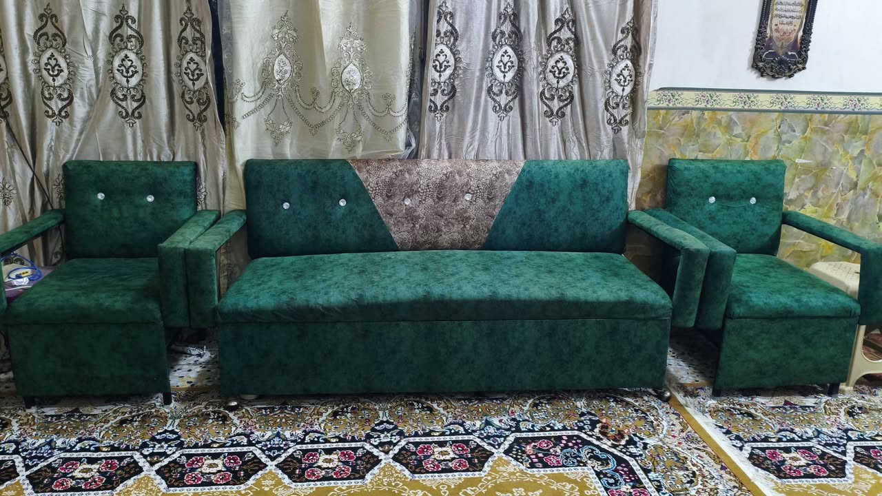 تخم حديد  10 مقاعد  مستخدم نضيف جدأ  300الف بي مجال العنوان المسيب حي العسكري منطقه (21) للتواصل على هذه الرقم  ***********
