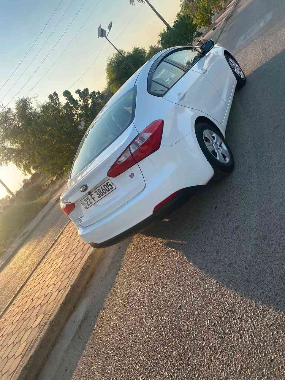 السلام عليكم للبيع سيراتو موديل ٢٠١٤مكفوله كفاله عامه ماعدى رصعتين بل تكمه والسونار مرفق بل منشور خفيفات رقم اربيل الدولي ماشيه ١٦٠السياره خير من الله ماناقصهة برغي تخم تاير للاستفسار ***********المكان بغداد المدائن
