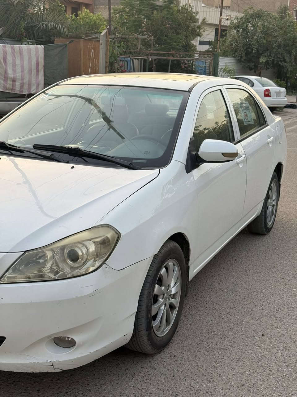للبيع بيوايدي  موديل ١٥جي اثري  محرك ١٨٠٠ بلادي مالتها كير  جاهزات فتحه سقف بصمه تشغيل  ادامه كامله بيها صبغ جاملغ امامي الباقي مكفول  رقم بغداد جديد هزة جديده تحويل ثاني يوم  مكان السياره بغداد سريع حي  العامل  رقم الهاتف *********** السعر 57$
