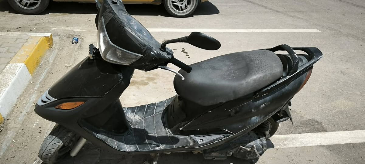 السلام عليكم دراجه ماكس للبيع كوم حديد ب١٦٠ و بيها مجال ماكني بسمايا  
***********
