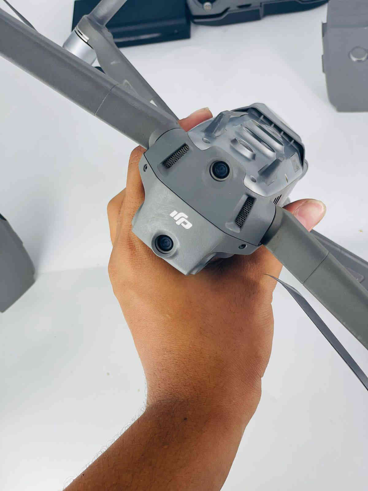 متوفر مافك تو  قيم بنور الله أبيعك ماكو ولا غلطة نقص الكفر الشفاف فقط
