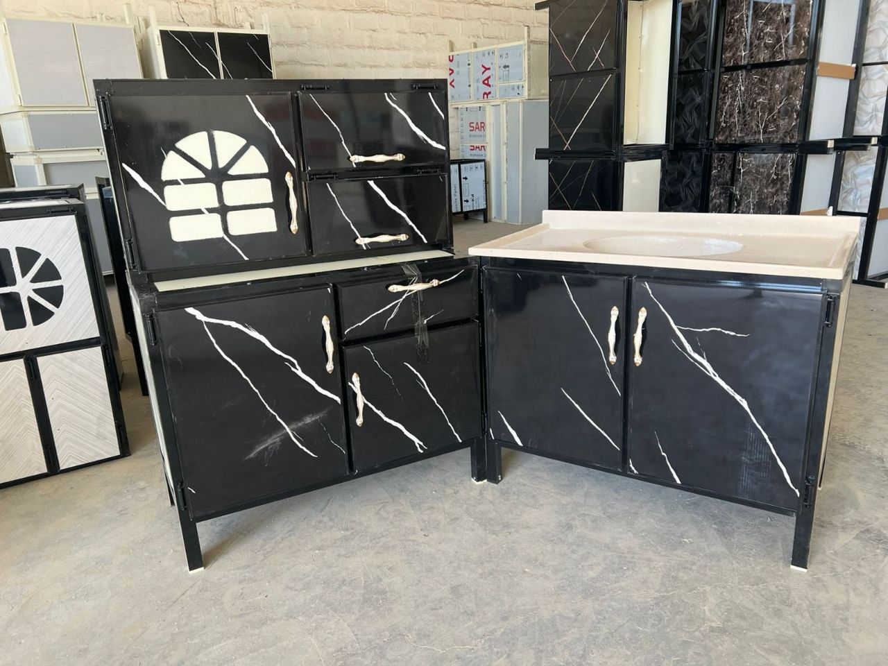 كاونتر المنيوم ارضي وملحق قياس متر مع سنك متر مرمر
السعر 175 الف 

بغداد داخل  مجاني.. 15 /اطراف  بغداد 
رمادي فلوجه  / 15
كربلاء نجف حله ديوانيه توصيل 25
مركز واسط  25
أطراف واسط50
صلاح الدين 25  
ديالى السماوه+  الناصريه العماره  البصره 35.


**إذا كنت صاحب هذا الإعلان وتريد حذفه لأي سبب، رجاءا أرسل رسالة إلى الدعم الفني**