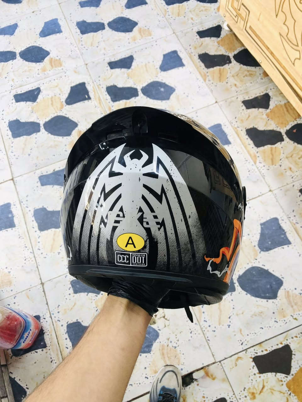 خوذه دراجه مستعمله نضيفه ب40 
اتصال ***********
