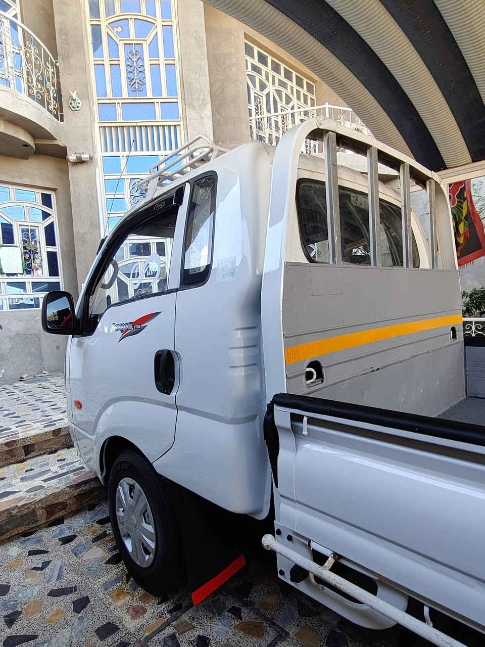 السلام عليكم
كيا 2008 رقم بغداد تحويل مباشر 

مكينة مسكر محور بم ونوزل لاصرف لا بخار 

مكفوله كفاله عامه كير اكسل شاصي مكفول 

لاضربه ولا تبديل عل بلاد كهرباء كلهه شغال

دواخل مدوشمه سنتر لوك ريمون كله جاهزة 

سعر 90 مكان بغداد ه‍ ***********
