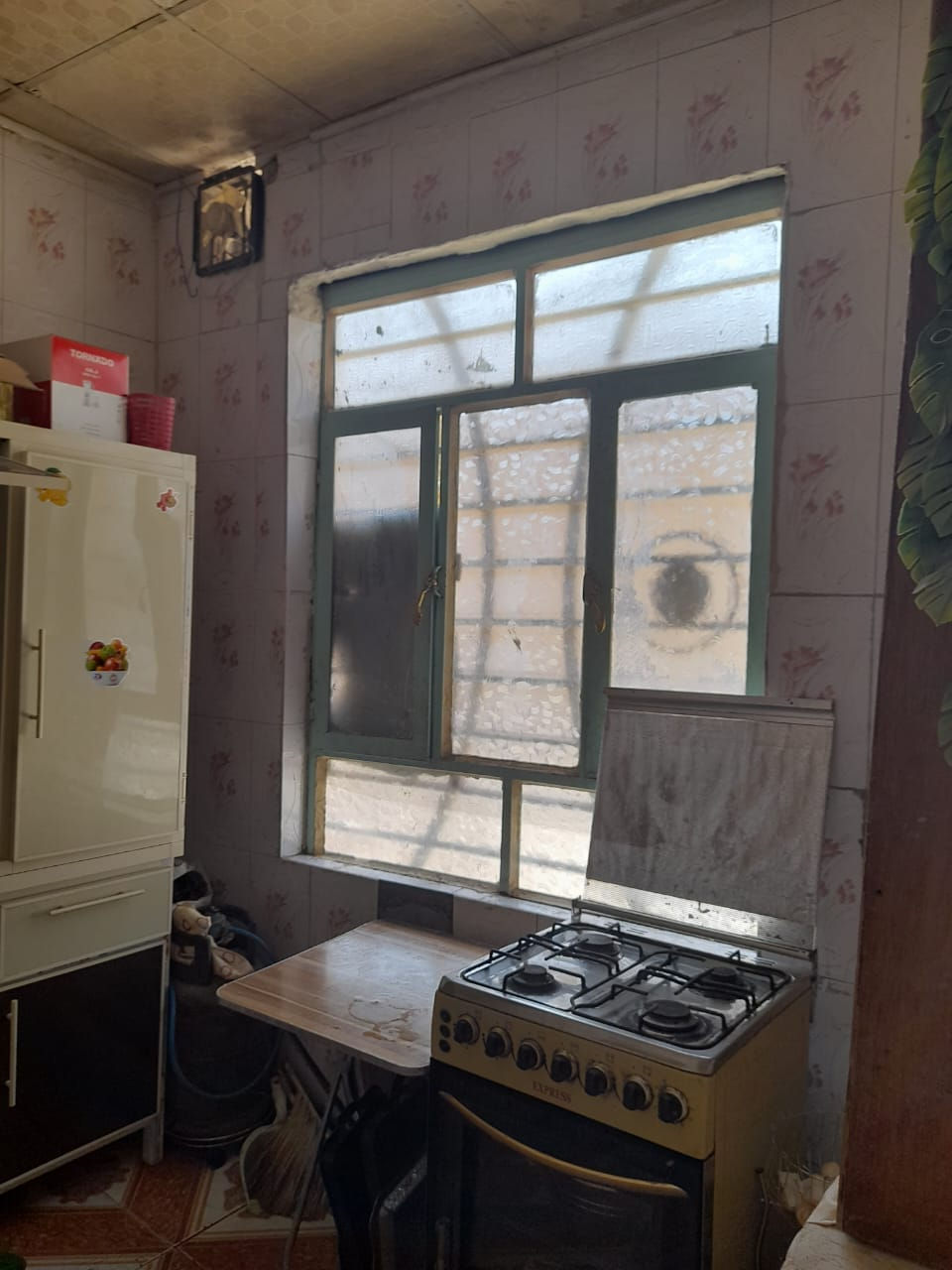 يالله بيع مستعجل بيت للبيع ٥٠ متر طابقين حي النواب خلف أسواق برتقاله قريب عل الشارع العام بلوك سند ٢٥ للاستفسار ***********
