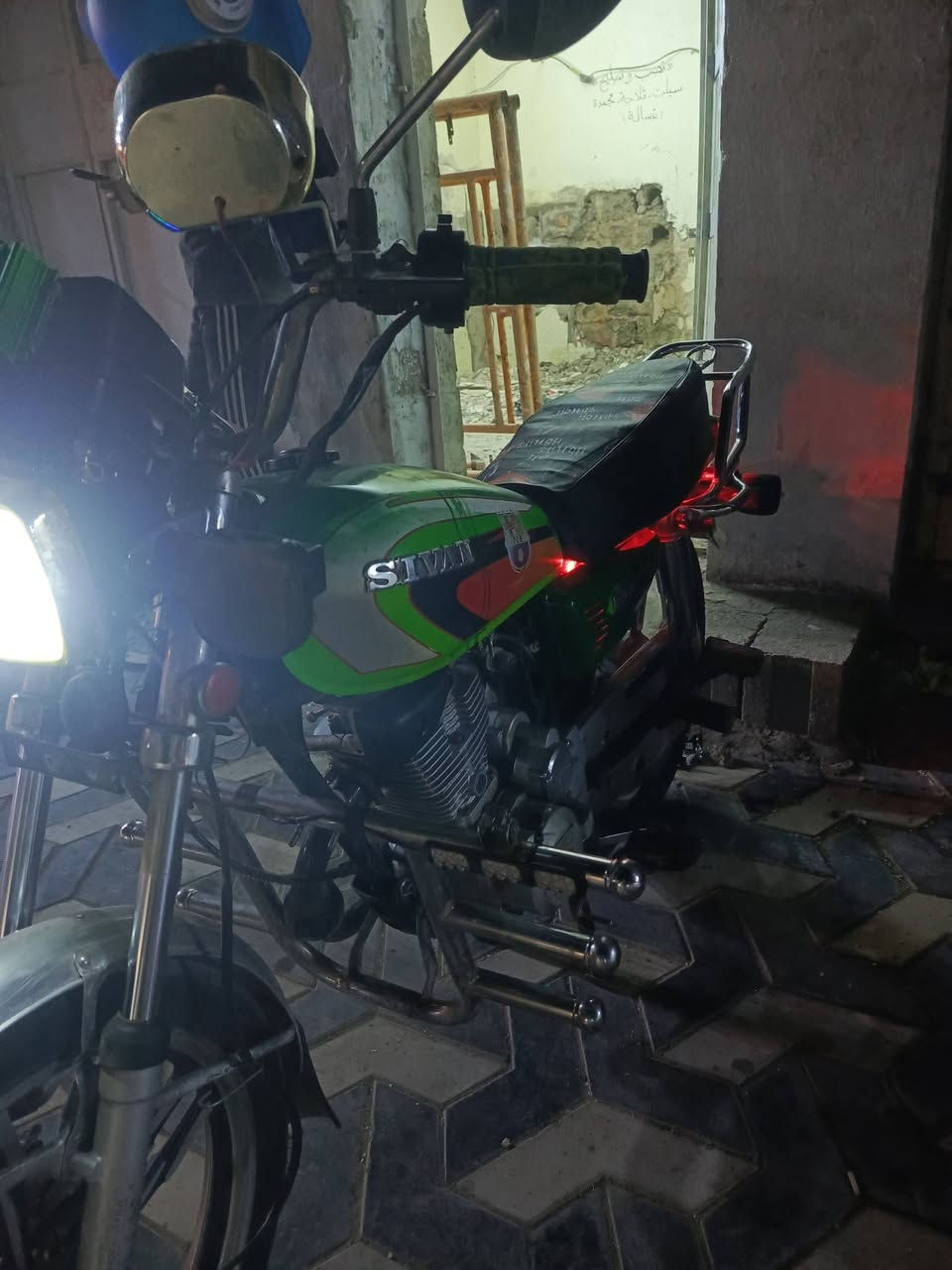 دراجه ايراني للبيع شوفت عينك مانقصه شي موديل 21 مكاني شهداء واتساب *********** وماسنجر مفتوح كذالك
