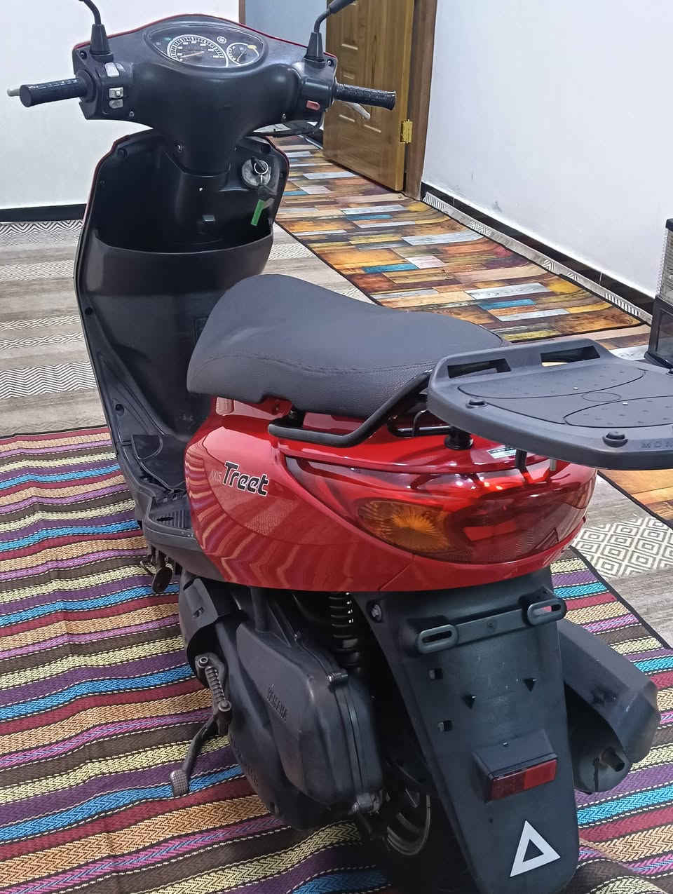 سلام عليكم اكزز ياباني نوزل وكاله دراجه كارتونه مكينه بلجيس كفرات اصليه ماشيه 12الف دبل سويج أوراق كامله لون مميز الشراي يتصل العنوان بغداد الشعب ***********
