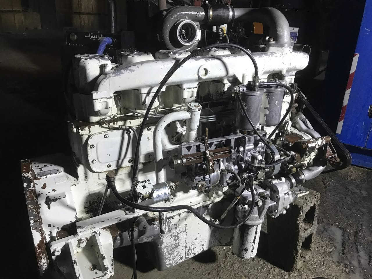 سلام عليكم لبيع محرك اقجم 55 سوبر سعر 40 وبيها مجال عنوان اربيل ستفسار تصال *********** ***********
