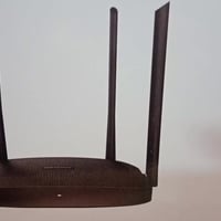 راوتر Hikvision • ١٢٠٠Mbps • ٤ أنتينا