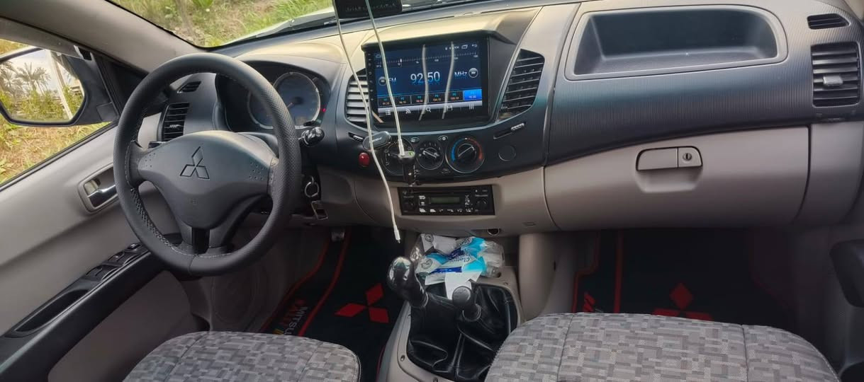 سلام عليكم 
للبيع بيكب مسيبوشي موديل 2009
مكينة كير خير من الله صدر جديد تبريد شغال تخم تاير 
بيها بارد بسيط بدون ضربه او صبغ 
رقم بغداد انكليزي 
/مكينة كاز/
***********
