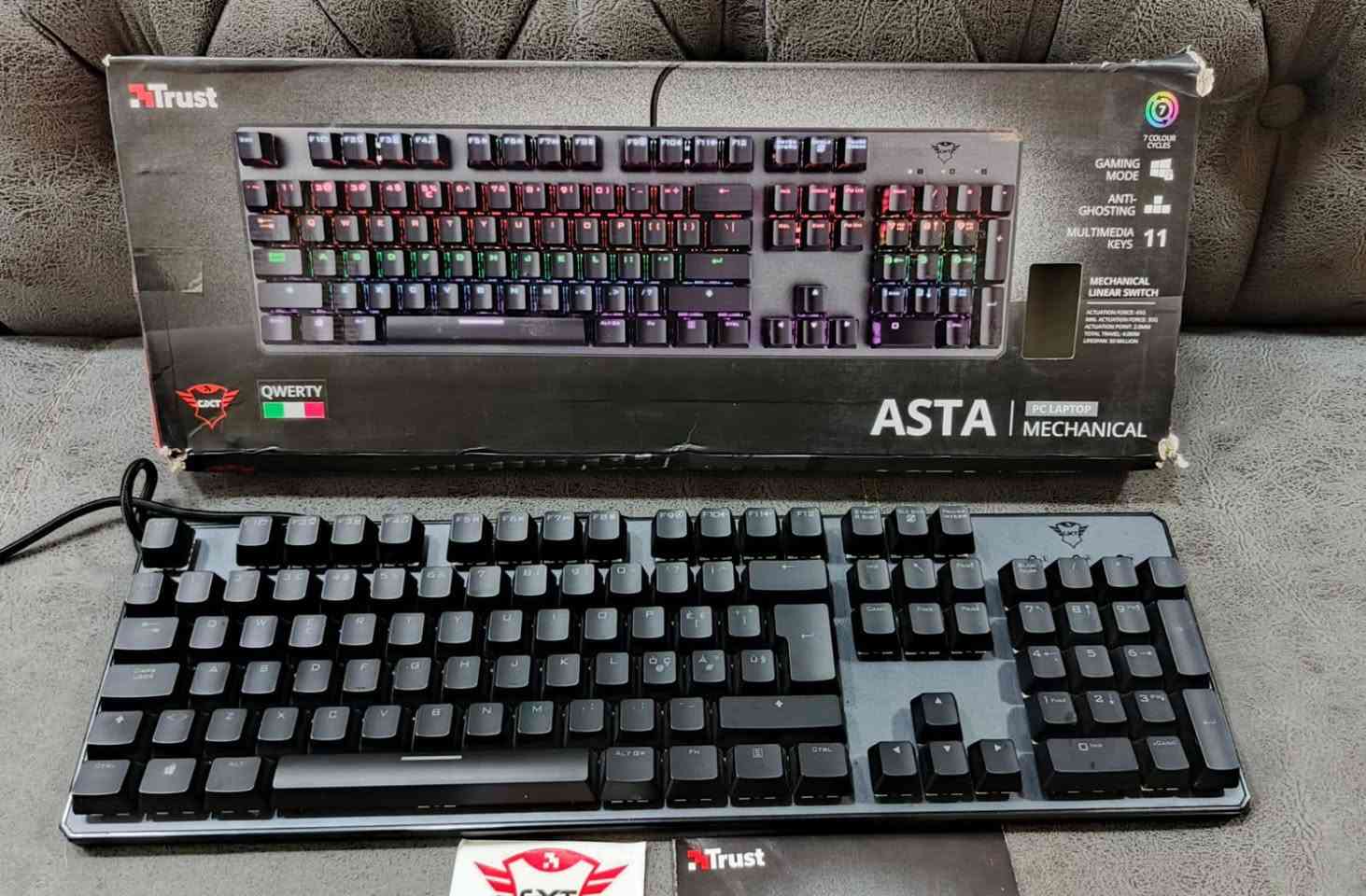 كيبورد ميكانيكي اصلي بي اناره ماركه + سماعة كيمنك نفس الماركه اصليه ثنينهم سعرهم 30


**إذا كنت صاحب هذا الإعلان وتريد حذفه لأي سبب، رجاءا أرسل رسالة إلى الدعم الفني**