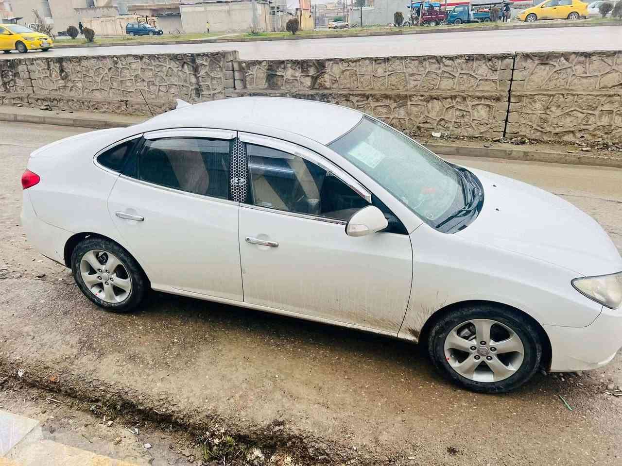 للبيع انتره 2011 رقم اربيل سياره جديده السعر 117 وبيها مجال ***********
