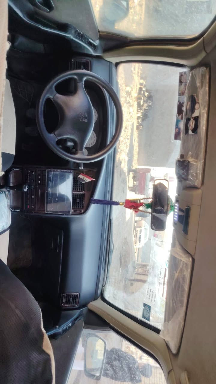 السلام عليكم ورحمة الله وبركاته بيجو بارص للبيع رقم واسط بأسمي مشروع وطني موديل 2011 سنويه إلى 2028 سياره كفاله عامه من كل شي مكلف بالنشر للإتصال على صاحب السياره / ***********
