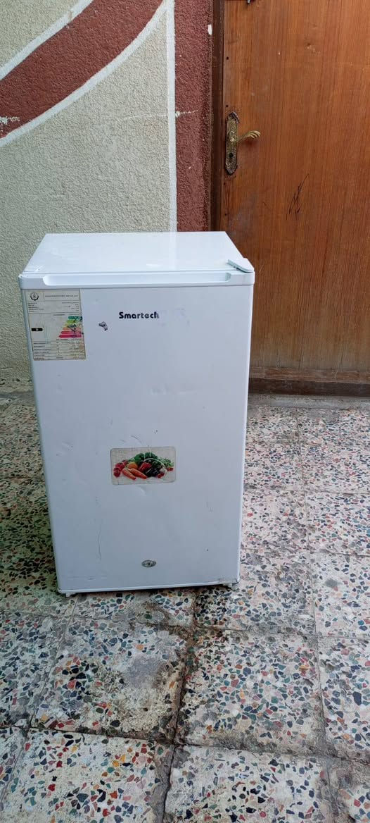 ثلاجه للبيع شغاله شرط الشغل السعر 75 العنوان بصره حيانيه دور الشرطه رقم الهاتف***********
***********
