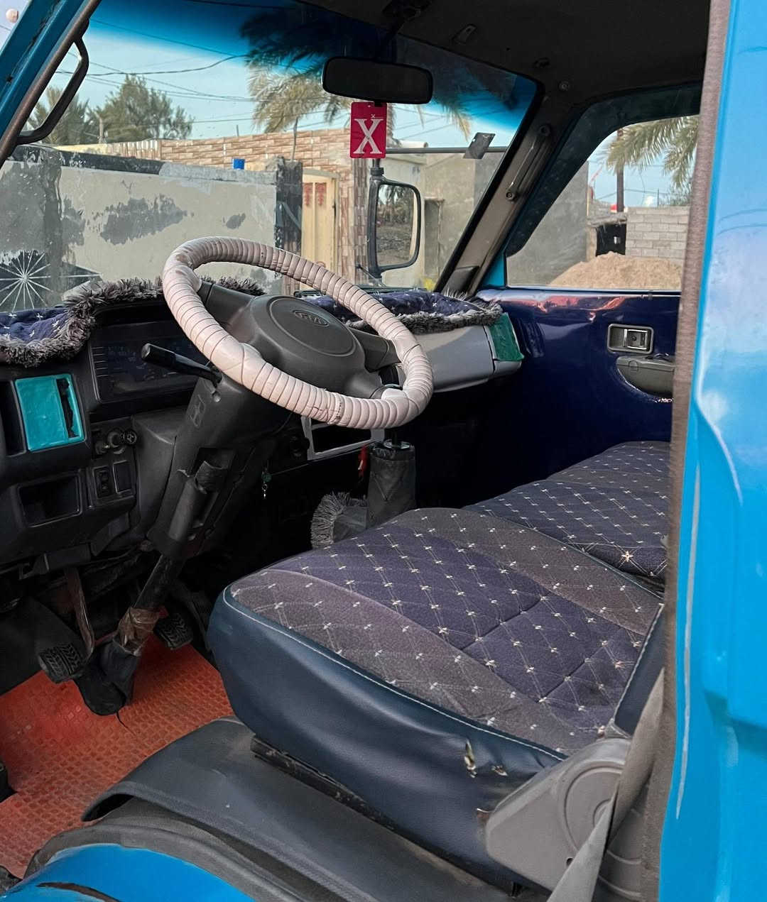 الهم صلي على محمد وآل محمد سياره كيا بنكو دبل قماره بابل موديل 1996 سنويه ل27تسقط السياره بسمي رقم انكليزي المكان الديوانية  معروضه ب71وبيها مجال قليل
رجائن المو شراي لا يعلق وينتصل 
👑
***********
