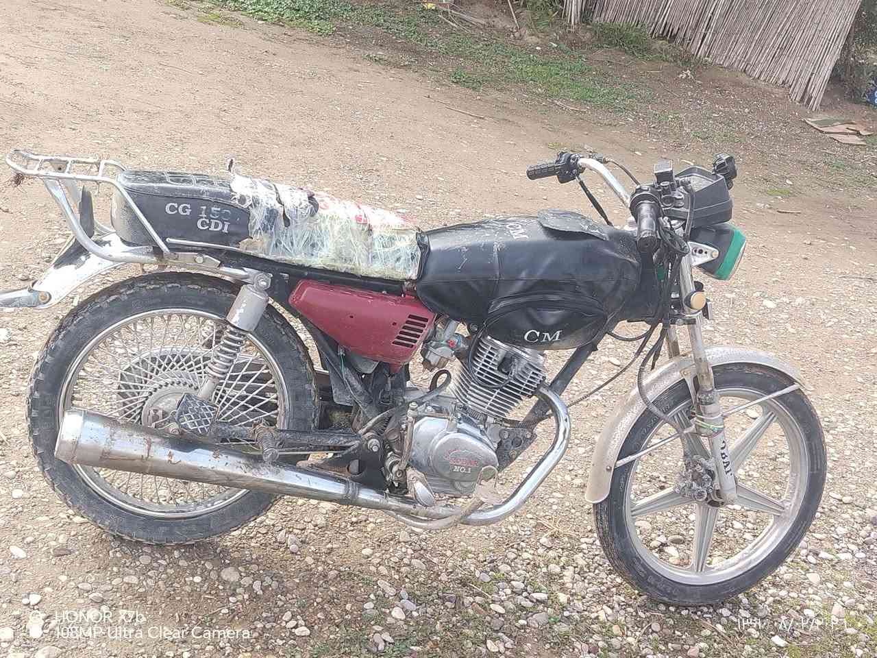 السلام عليكم موطور روبر للبيع 5 بدون سلف
موديل 2017

كلو شقال ما جنيه

مجفت جديد نشاط فول 
ويرهم مراوس اشعندك نزل 

السعر 225وبي مجال

ه‍ ***********

حياكم الله الجميع
