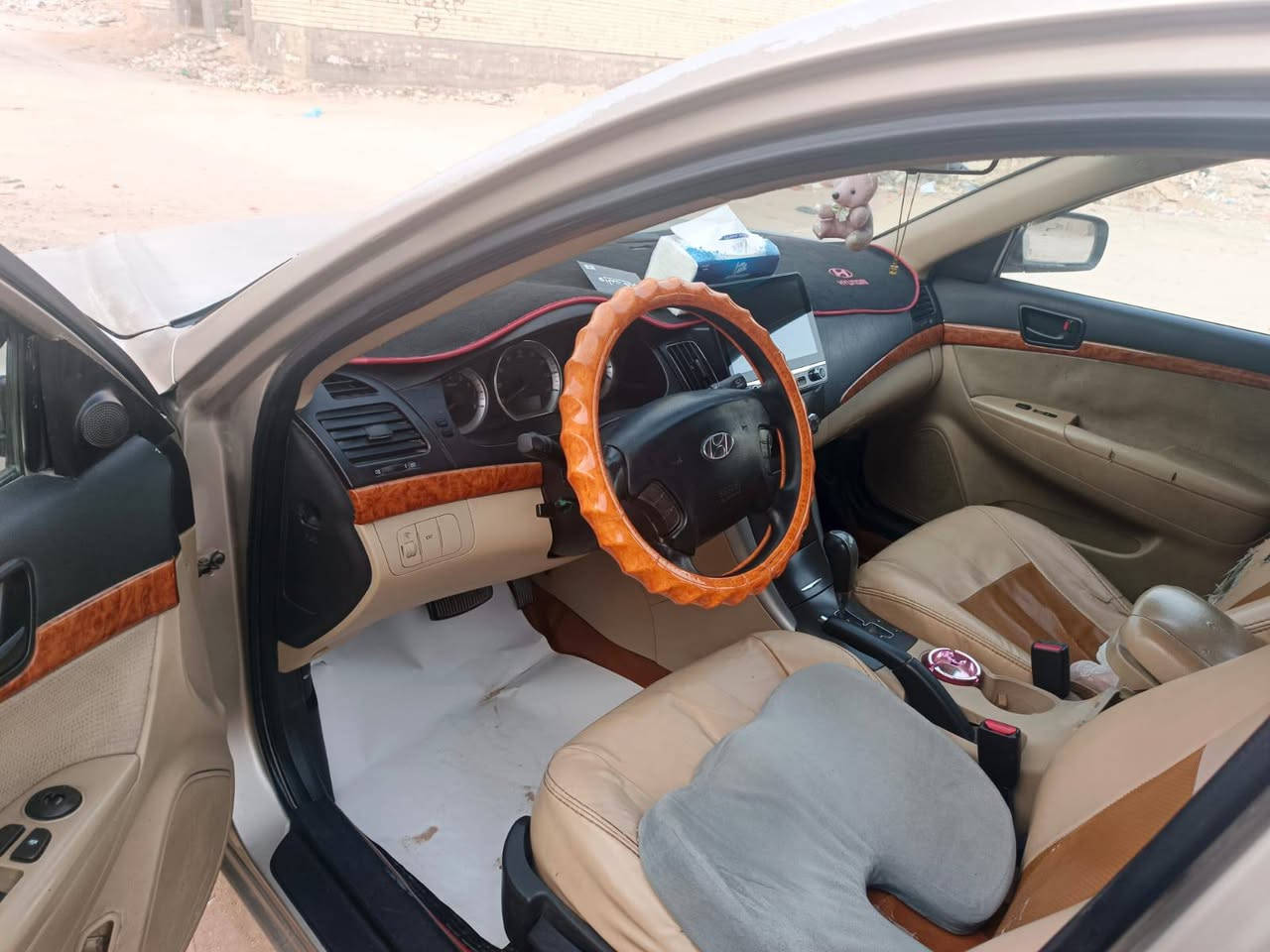 سوناتا ٢٠١٠ مكينة ٢٤٠٠ حادثها چاملغ جهة السايق وبنيد داخل بيجي وعسلي ارضية جلد تخم تاير جديد مكينة وگير وحدادية وتبريد خير من الله شاشة لگسز وكامرا خلفية السيارة جاهزة السعر ١٠٥ $ بيها مجال بسيط مكاني كربلاء
،،،،،،،،،،،،،،،،،،،،،،،،،،،،🚘🚘🚘🚘،،،،،،،،،،،،،،،،،،،،
الاتصال 📞 📞  ***********
