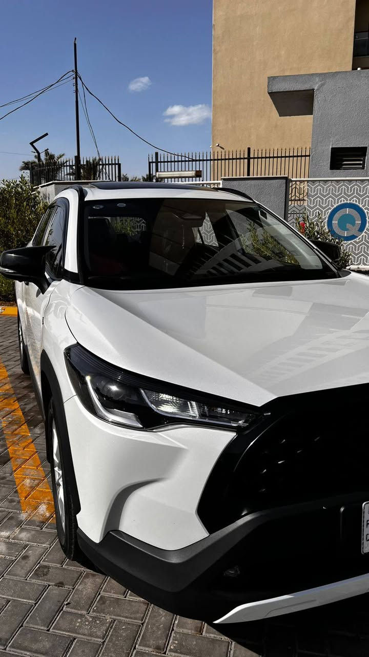 السلام عليكم 
تويوتا كورولا كروز 2025 
نظيفة جدآ اخت الزيرو ....
كفالة عامة من صبغ وتعديل وبارد 
ماشيه 9000 كيلو 
رادار أمامي
كامرات عدد 8 
حساسات اماميه وخلفيه 
تحكمات ستيرن جهتين 
كشنات جلد ... سلايد روف 
محرك 2000 ..... شحن ذاتي 
بصمه + دخول ذكي 
هاند بريك بصمه + اوتو هولد 
شاشة كار بلي 
جنطه بصمه جكات بلاديه 
لايتات زنون أصلي عال ناصي 

السعر المطلوب 28 مليون دينار للاستفسار الاتصال *********** وأتشرف بالأتصال
