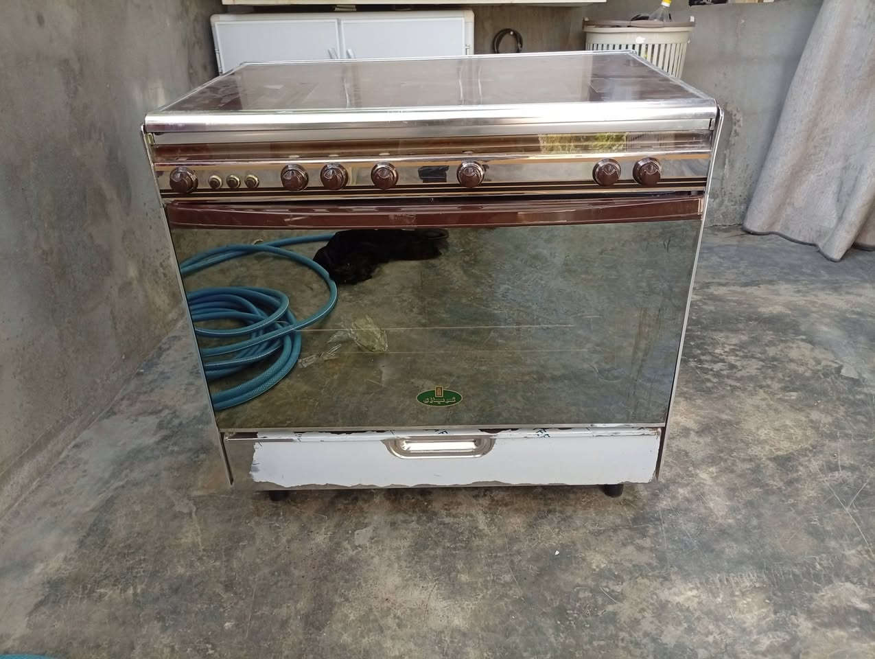 تەباخ کریازی وەجبە یەک زۆر پاک و جوانە ئاگر و فڕنی بێ عەیبە نرخی 270 هەزار
ژ.م ***********
