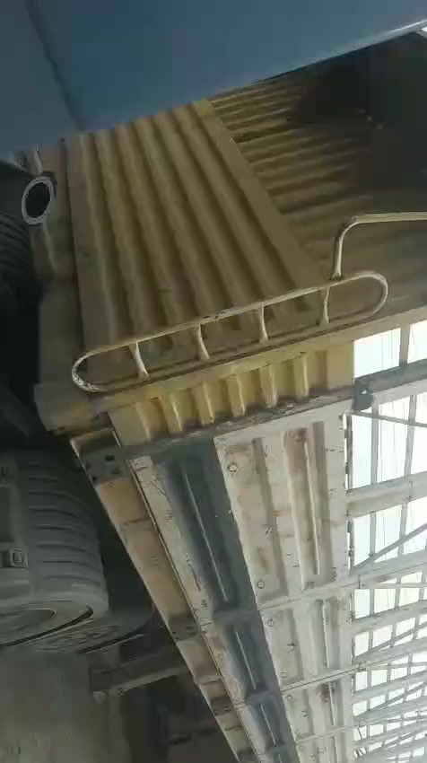 سلام وعليكم عربانه للبيع شاصي 16 دناكير 14 تخم تاير اي ستفسار ***********
