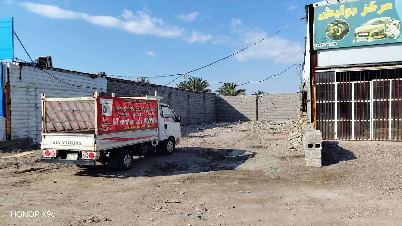 قطعه ارض بل تاجي قريبه عل معرض سلام تجاريه عل شارع تصلح جملون او محلات مساحه ٣٠٠ متر الوجهيه 14 /ونزال 25/*********** /*********** سعر اتصل
