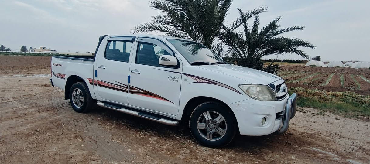 تيوته للبيع موديل 2009 مكفوله بيهه فقط بارد قليل رقم بغداد السعر 160 رقم الهاتف ***********
