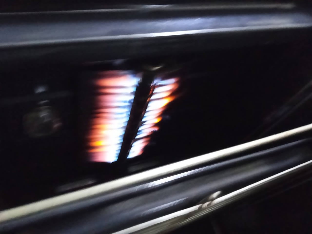 شعال بل شرط السعر 100الف 
رقم الهاتف ***********
