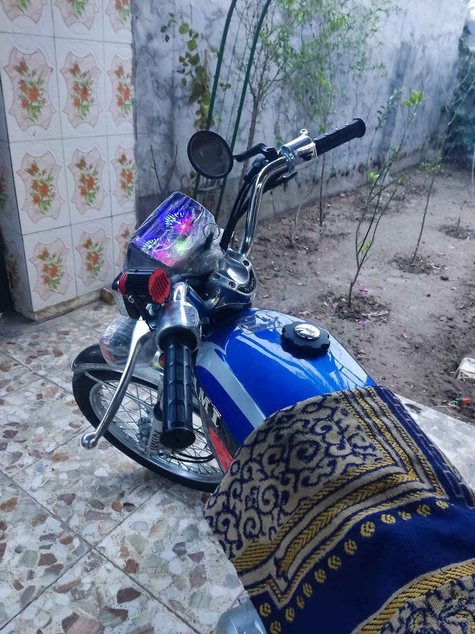 سلام عليكم نامة متياز اوراق سكنر بلادي مالعوب بيهة صارلهة من طالعة من المعرض شهر الاستفسار ***********
المكان بابل حصوة
