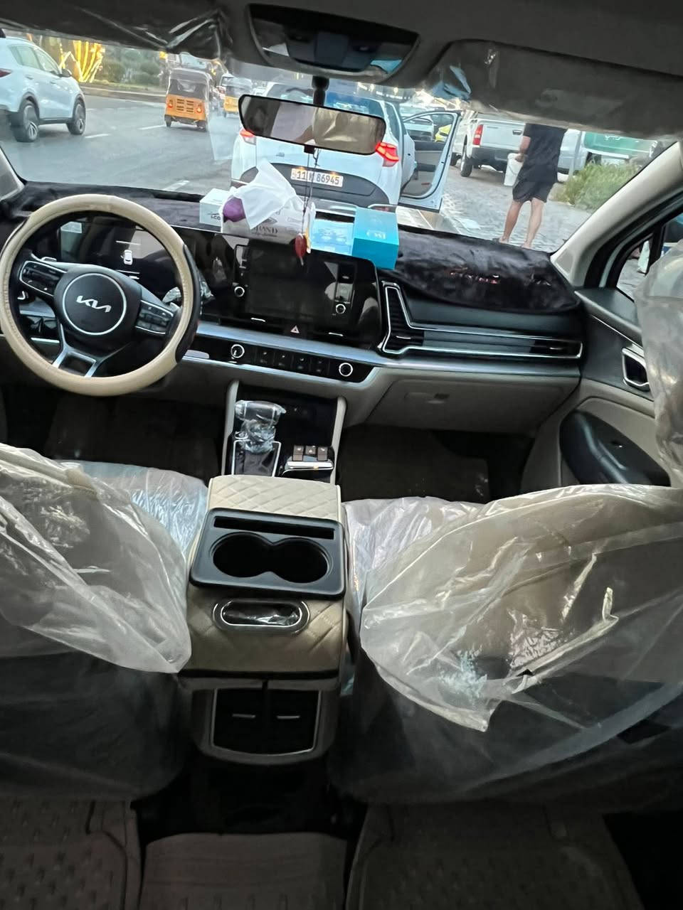 كيا سبورتج خليجي
نص فول 
بصمة 
كشنات تدفئة مري شفط
عدادات دجتال 
كشنات كهرباء
موديل ٢٠٢٤
ماشية ١٥ الف
سيارة جديدة جداً مكفولة من كلشي شخط مابيها

السعر ٢٣٠$

الاتصال

***********
