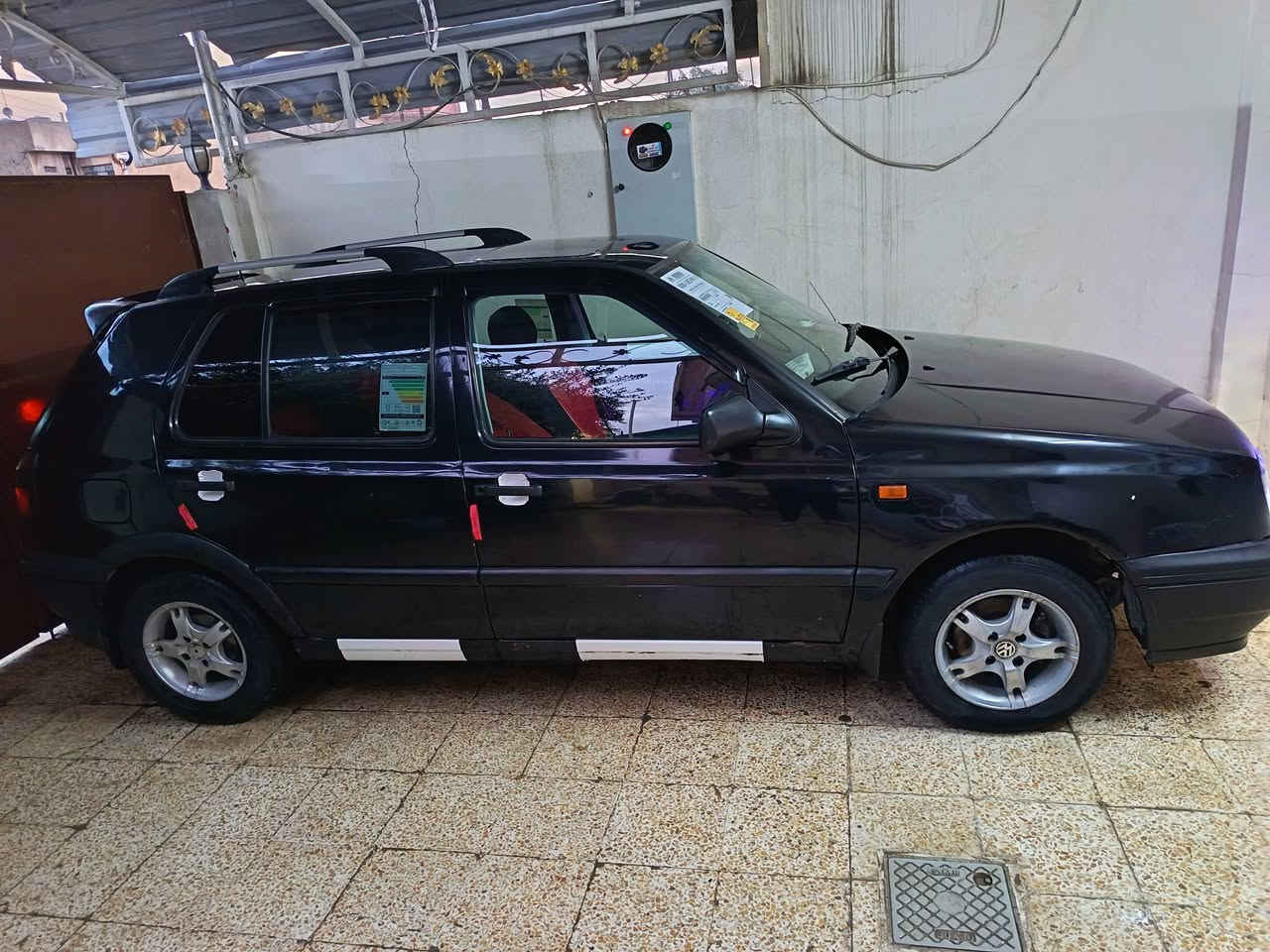 كولف نفخ موديل ٩٣ مصبوغة عام جمالية
كير ومحرك شرط 0.8
طخم جديد
تايرات نظيفة
رقم الماني كابون بانزين تحويل من الشرعي..
كهربائيات كلها شغالة
تبريد تدفئة..
دوشمة جديدة
السعر 40 وبيها مجال قليل...
***********
