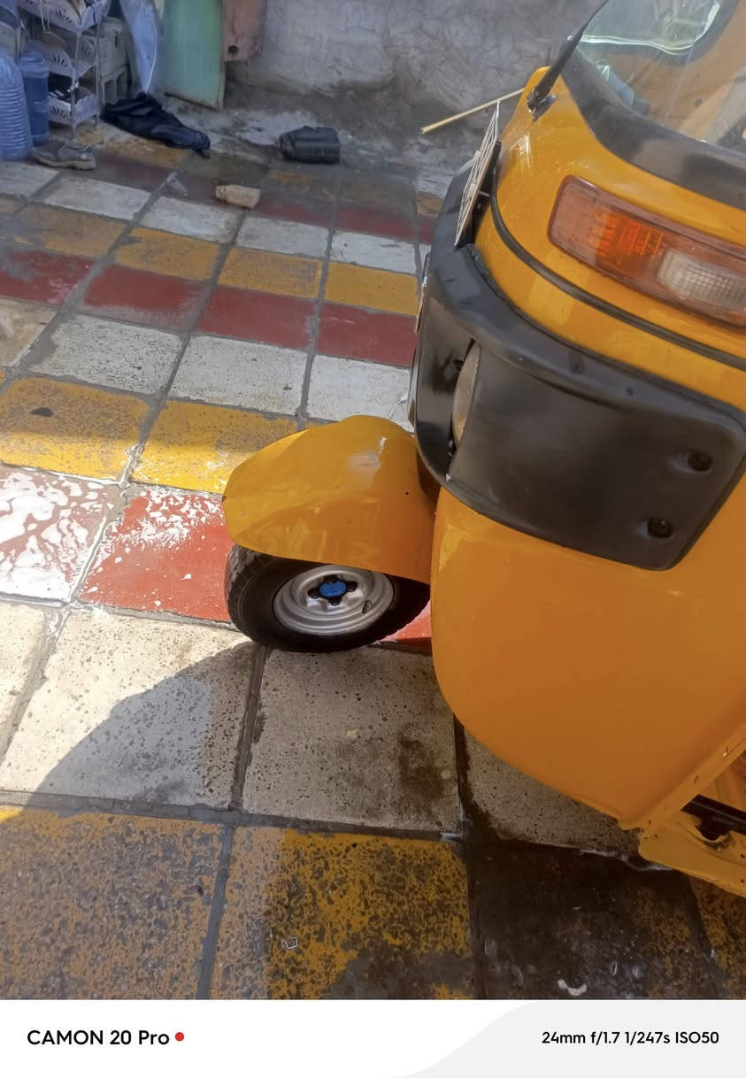 سلام عليكم شباب عيني تكتك للبيع مكاني مدينه ألصدر موديل 19شهر ال11تكتك رقم وسنويه باسمي كشر مكفول ماعدا ألدوس معمره تكتك خير من الله وكبل للشارع ألسعر 6400 ألاتصال 

***********
