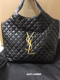 شنطة سان لوران • حجم كبير