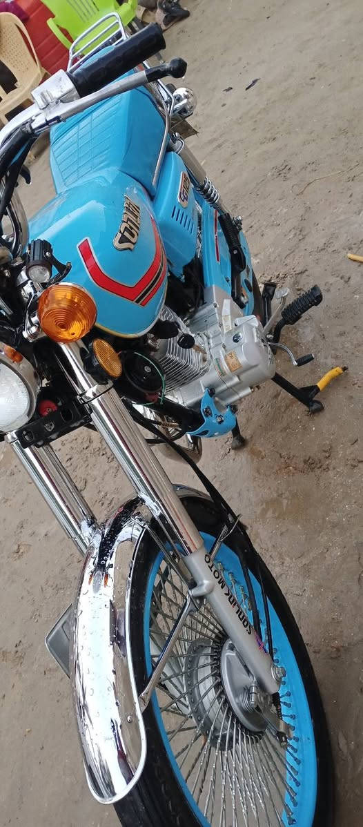 رقم وسنويه مداوري ثاني يوم دراجه نضيفه وحلوه احله من صوره الصوره ضالمته هواي سعر مليون و300مكان نجف ناحيه العباسيه رقمي بي واتساب راسلني وبيك خير وتدلل ***********
