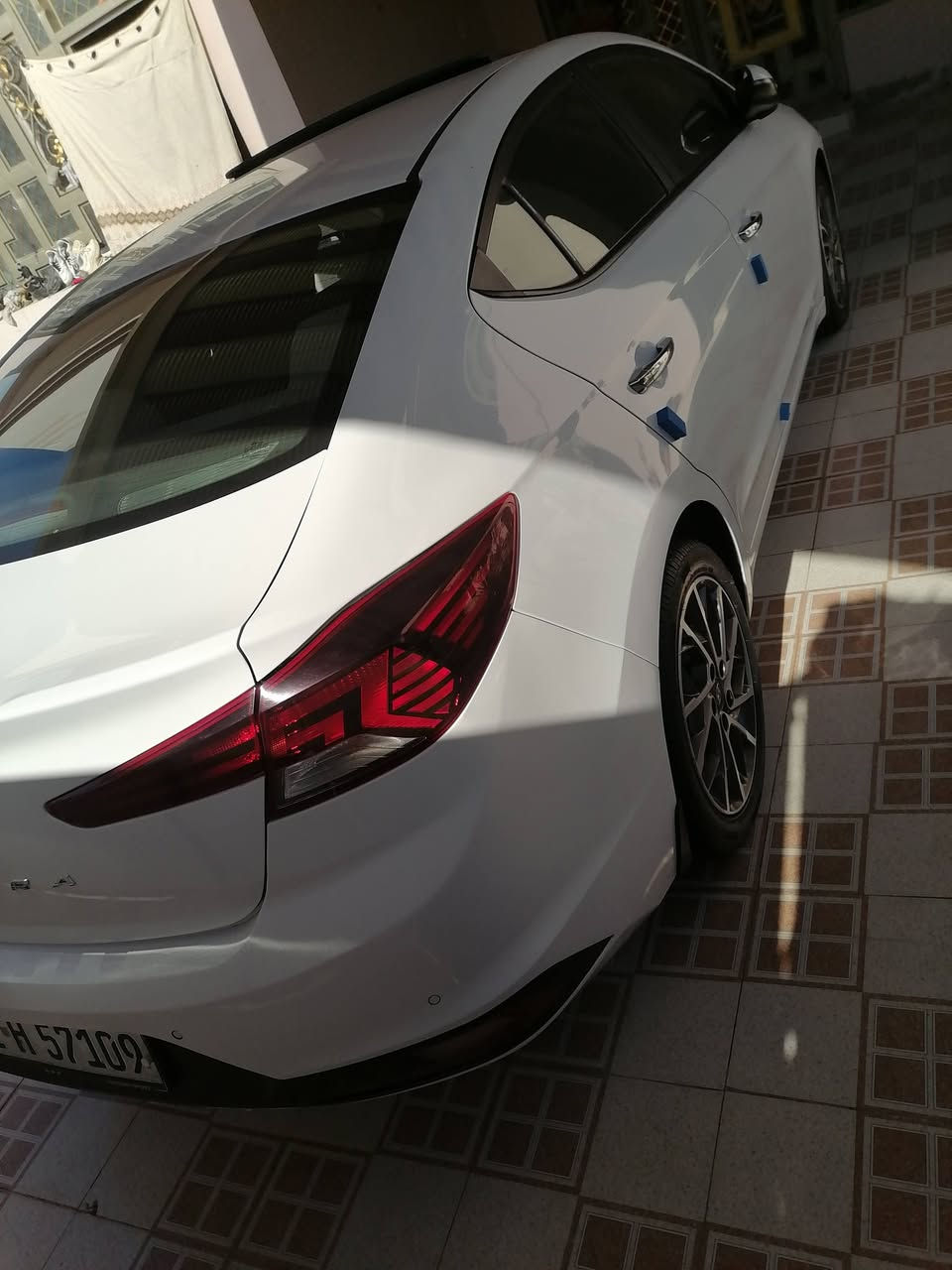 السلام عليكم النترا ٢٠ خليجي فوول بصمه يدات نيكل بروجكتر حساسات امامي شاشه فتحه سقف مكينه 2000 مكفولة كفالة عامه حتى من الشخط والبارد والصبغ والتبديل جديدة جدا وضع الشركه ماشيه 68اخت الزيرو رقم اربيل جديد وكاله او تحويل للاستفسار الاتصال على *********** مكان السيارة الديوانية
