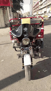 سلام عليكم خوان ستوته دايوان موديل 2016 البيع بسعر مليون و500 وراقها كلها كامله التواصل خابرني على الرقم ***********
