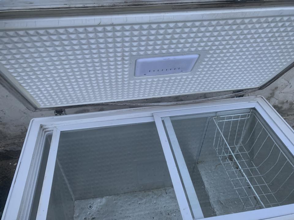 سلام عليكم غراض للبيع  ***********
