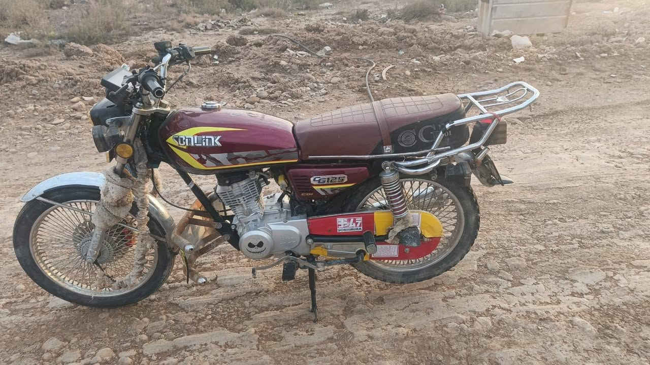 السلام عليكم دراجة للبيع تايكر مديل 24 سعر 550 وبيها مجال العنوان قرب جامعت ديالى رقم ***********
