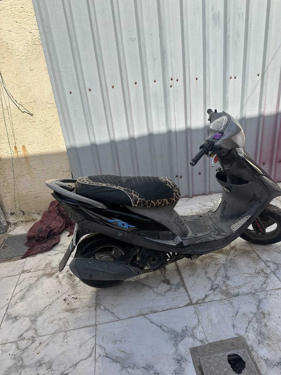 دراجه للبيع سعرها ٨٥٠بيها مجال قليل مكاني بصره ابو خصيب نهر خوز***********
