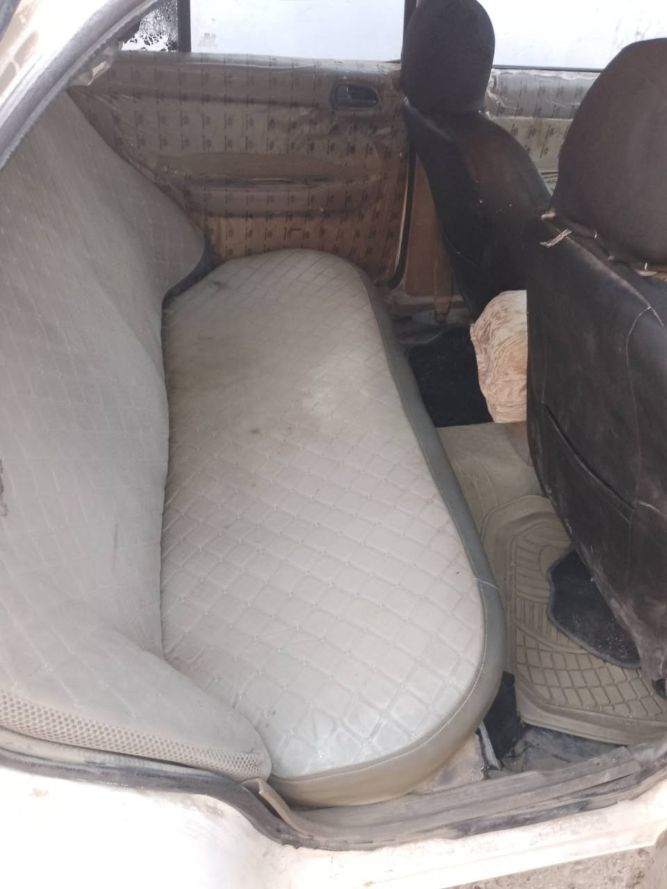 سلام عليكم سيفيه للبيع رقم بغداد الجديد موديل 94 تحويل مباشر السياره بيهه بخار ويرادلهه ترتيب السعر 30 وبيهه مجال العنوان بغداد المداءن الستفسار ***********
