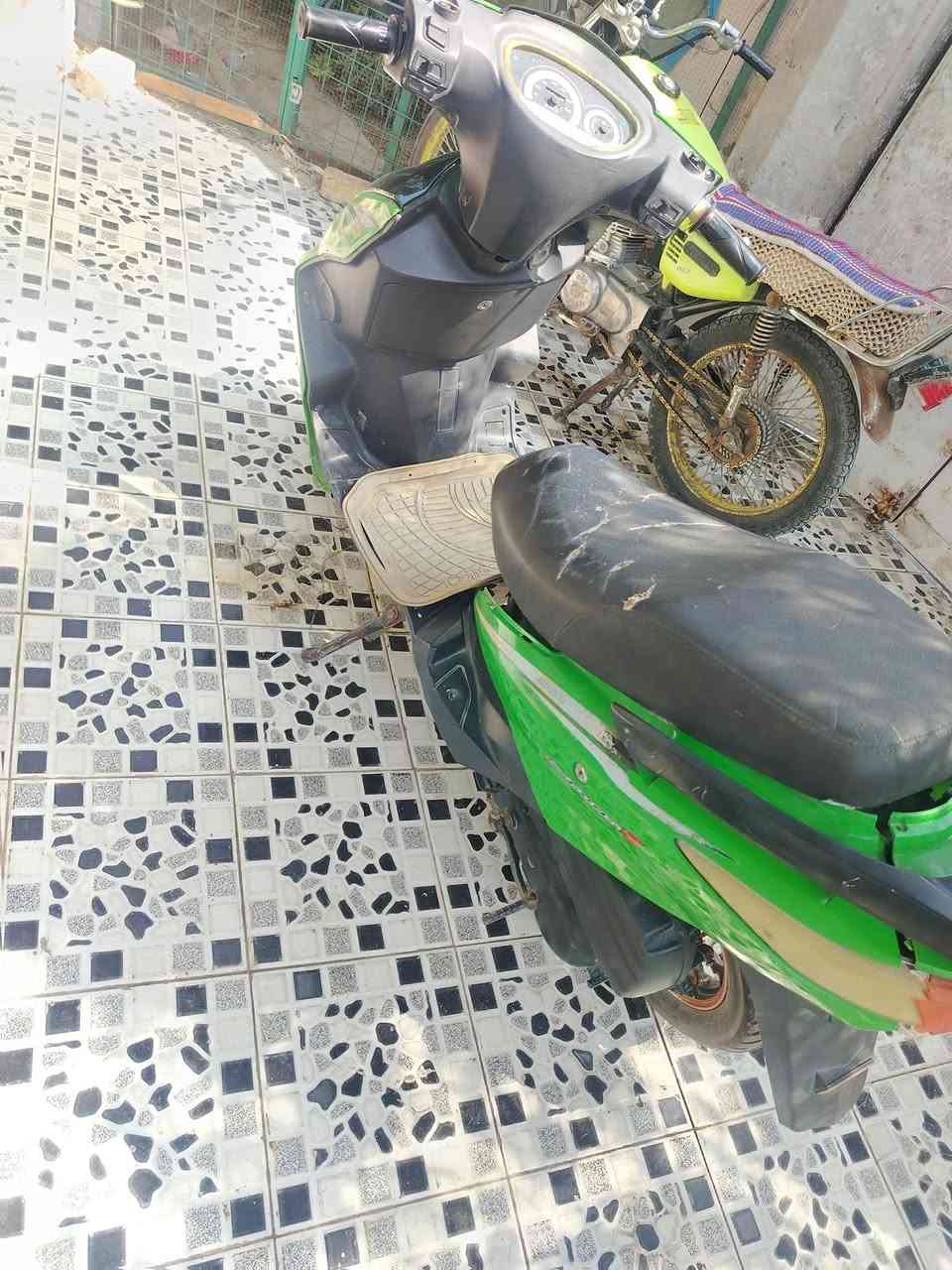 سلام عليكم    البيع. السعر 200.    ***********
