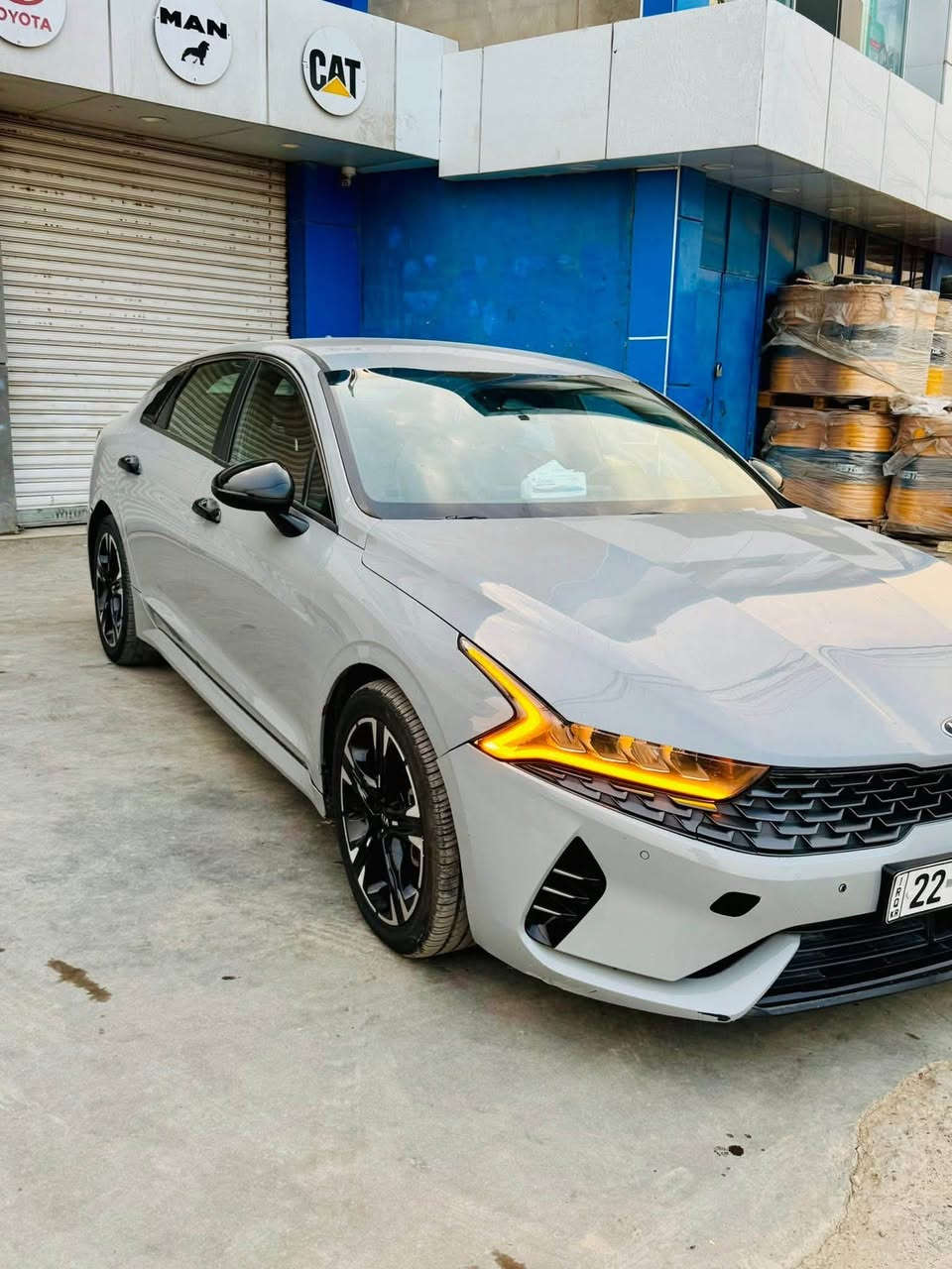 🚗 للبيع | كيا K5 GT-Line موديل 2021
   

السعر 155$

✨ المواصفات:

* فئة GT-Line فول عدا فتحة السقف

* ماشية 39 ألف ميل

* محرك 1.6 تيربو

* ناقل حركة أوتوماتيك 8 سرعات

* شاشة كبيرة مع دعم Apple CarPlay و Android Auto

* كاميرا خلفية مع حساسات خلفية

* تشغيل بصمة (Smart Key) 

* مثبت سرعة ذكي

* رادار أمامي ومساعد الحفاظ على المسار

* نظام مانع التصادم الأمامي

* إضاءة LED أمامية وخلفية مع DRL

* تدفئة للمقاعد الأمامية

* دخول ذكي بدون مفتاح

🔧 ملاحظة: ضرر حادث سرقة (جاملغ + بنيد ).

📍 العنوان: بغداد – الكاضمية 

📞 للاستفسار: ***********
