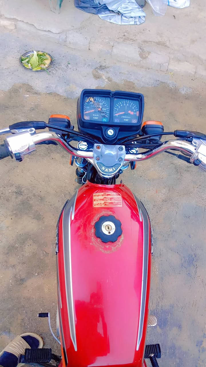 السلام عليكم دراجه تعمير شاصي 21 محرك 25 اوراق سنساخ مكاني بابل حي العسكري شارع 30(((***********
