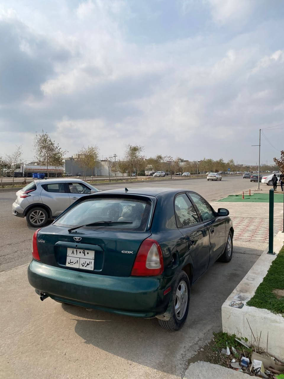 دایوو مۆدێل 2000
سبوخ عام لۆ جوانی هەیکەلی ڕیک و پیکە.
4 جام کارەبا
گیر تۆماتیک
گەرمی مەزبوت
تەبرید بەس کۆمبرێسەری ستۆب بووە 
تووندوو تۆلە
گێروو مەکینە بە شەرت
 بە بێ غرامە
سەنەوی مانگی 7 و ساری 2025 بە سەر چووە
 نرخی 39 وەرەقە و معامەلە

الصبغ: مصبوغة عام (حزام) على مود الجمالية، وبيها شوية تغضن بالبدي 
​4 جام كهرباء.
​الكير أوتوماتيك.
​الحار مضبوطة 
​التبريد: شغال بس الكومبريسر لاطش (ستوب).
​الحالة: سيارة حيل توتة وتراي وحمالة (توند و تۆل).
​الفحص: كير ومكينة بشرط الفحص.
​الغرامات: ماكو
​السنوية: منتهية (بايتة) من شهر 7 سنة 2025.
​السعر: 39 ورقة (3,900$) وبيها مجال ومعاملة أربيل, العراق


**إذا كنت صاحب هذا الإعلان وتريد حذفه لأي سبب، رجاءا أرسل رسالة إلى الدعم الفني**