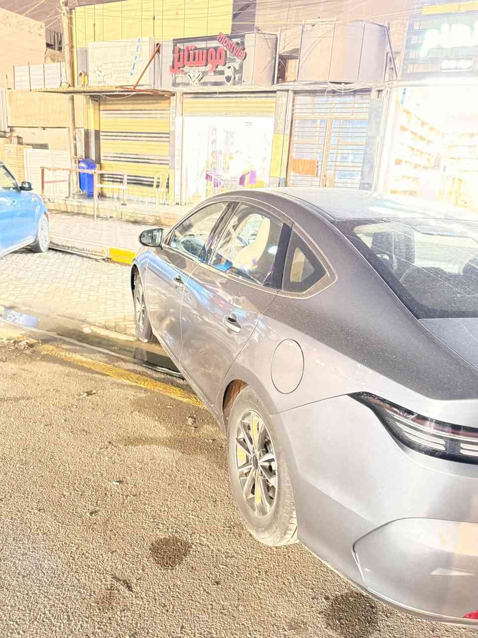 السلام عليكم  byd دستروير 2025
ماشية 29 الف 
لون رصاصي رقم بغداد
بسعر 18 مليون 
الاستفسار ***********
