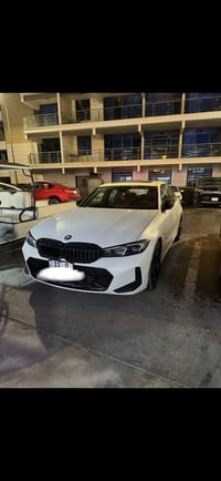 BMW 330e M package 2023  موديل 2023 الشكل الجديد رقم بغداد ثلاث وضعيات...