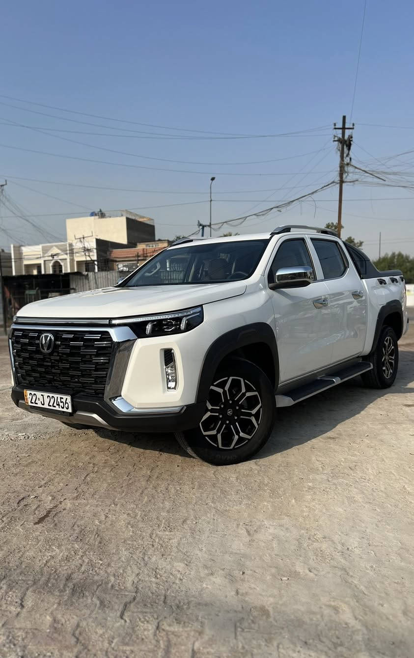 شانجان هانتر بلس 2025 رقم اربيل تحويل مباشر 
ضمان لمدة 5 سنوات او 100 الف كم 
السيارة على وضع الزيرو ماشية 34 الف 

المواصفات فوول 1/1 بلس 
محرك 2000 تيربو فور ويل 4x4  بقوة حصانية 233 
السيارة اقتصاديه جداً بدون دوانز تستخدم بانزين عادي 
ناقل حركة (گير) 8 نمر 
بصمة تشغيل وابواب وتشغيل عن بعد 
شاشة متصلة متعددة الاستخدام 
المقاعد كهرباء وتكيف بالمقاعد 
سايد بريك بصمة 
كاميرا خلفيه وجانبية 
متعدده نظام القيادة  
تحكمات استيرن جهتين 
تبريد امامي خلفي 
المري شفط واشاير بالمري 
ليد نهارب والانارة ليد 
وبعد مواصفات 

السعر 223 $ 
الهاتف *********** 
العنوان بغداد
