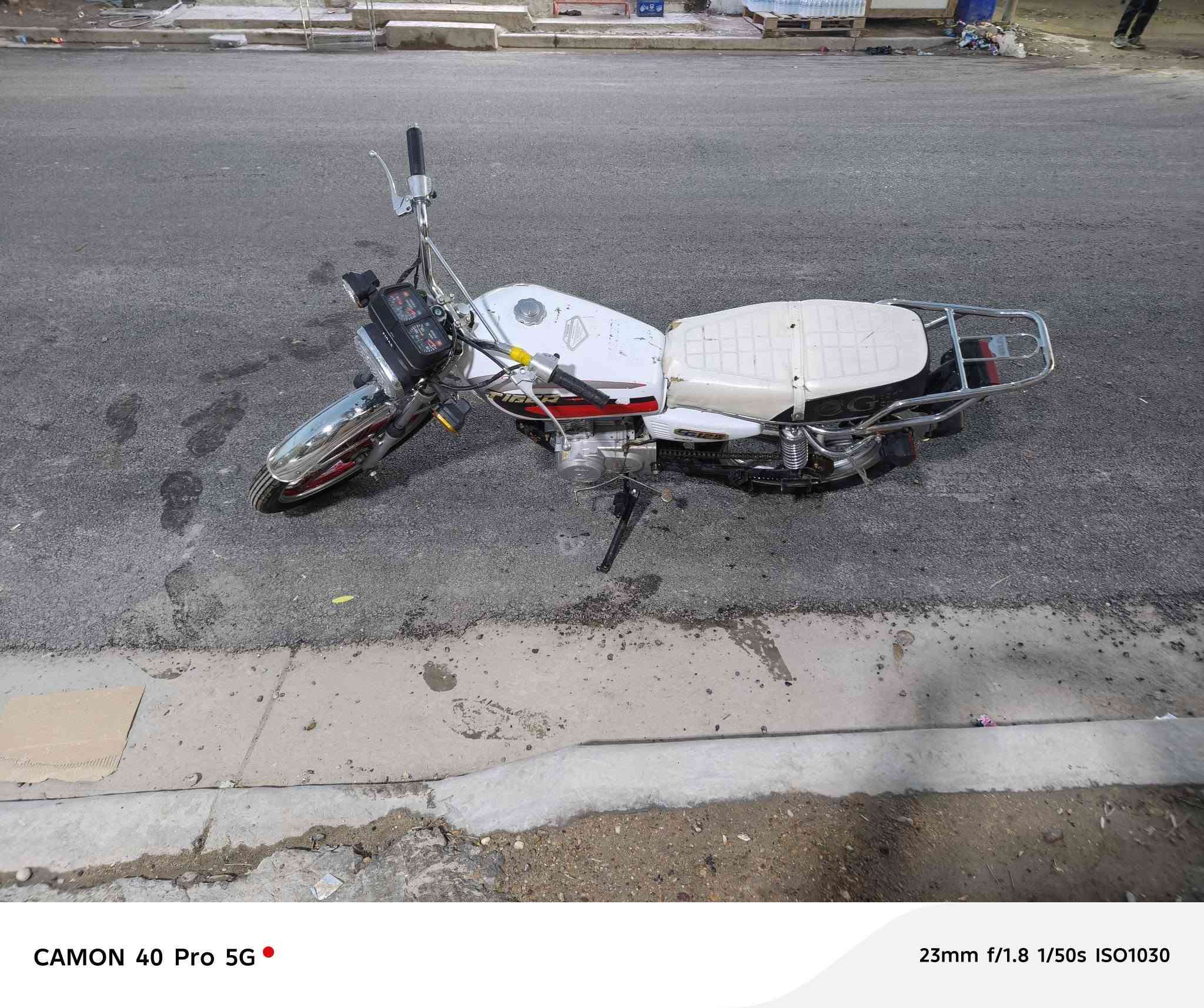 سلام عليكم شباب اليبه دراجه البيع 4كرير شغله كامله الدراجه خير من الله السعر 375وبيه مجال قليل بغداد البياع ***********
