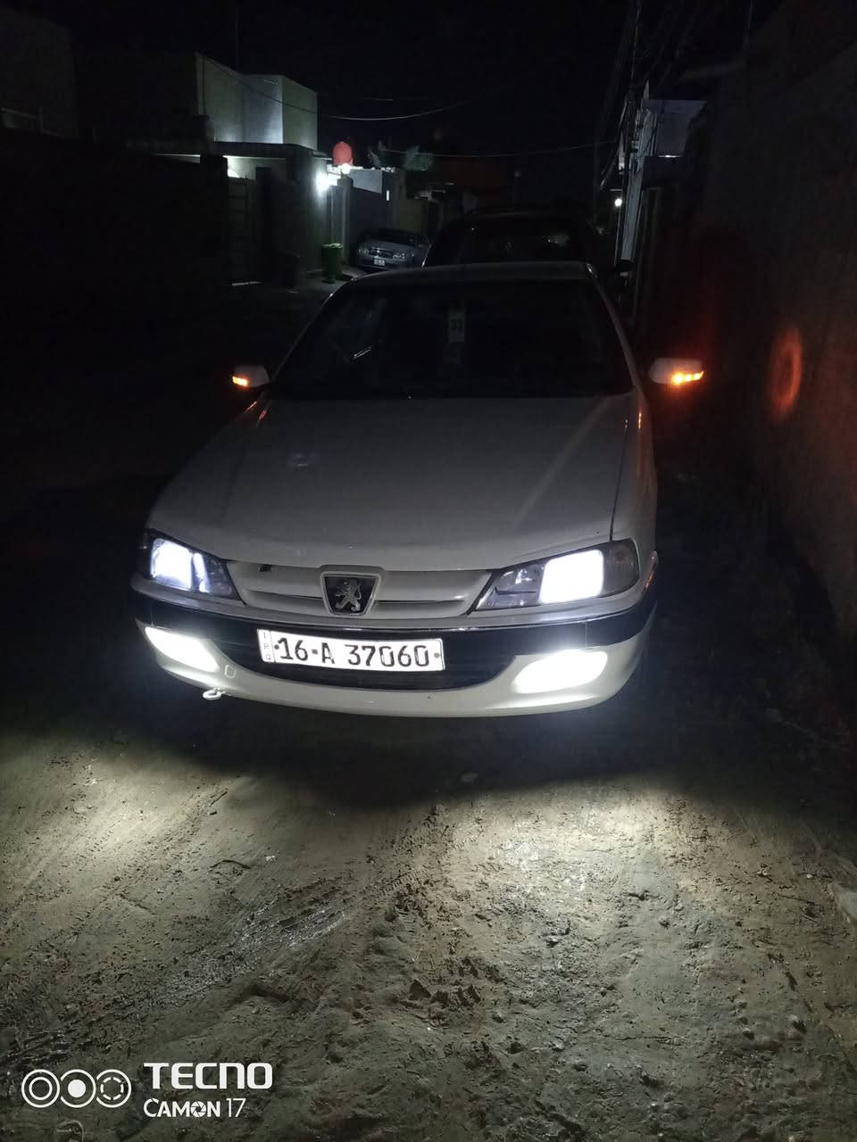 السلام عليكم
بيجو بارص للبيع موديل 15كير مكينة مكفولة 
رقم انكليزي قادسيه سيارة ب النجف المناذرة
رقم موبايل ***********
السعر 52وبيها مجال قليل مداور ثاني يوم
